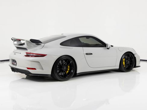 Used 2018 Porsche 911 GT3 RWD image 1