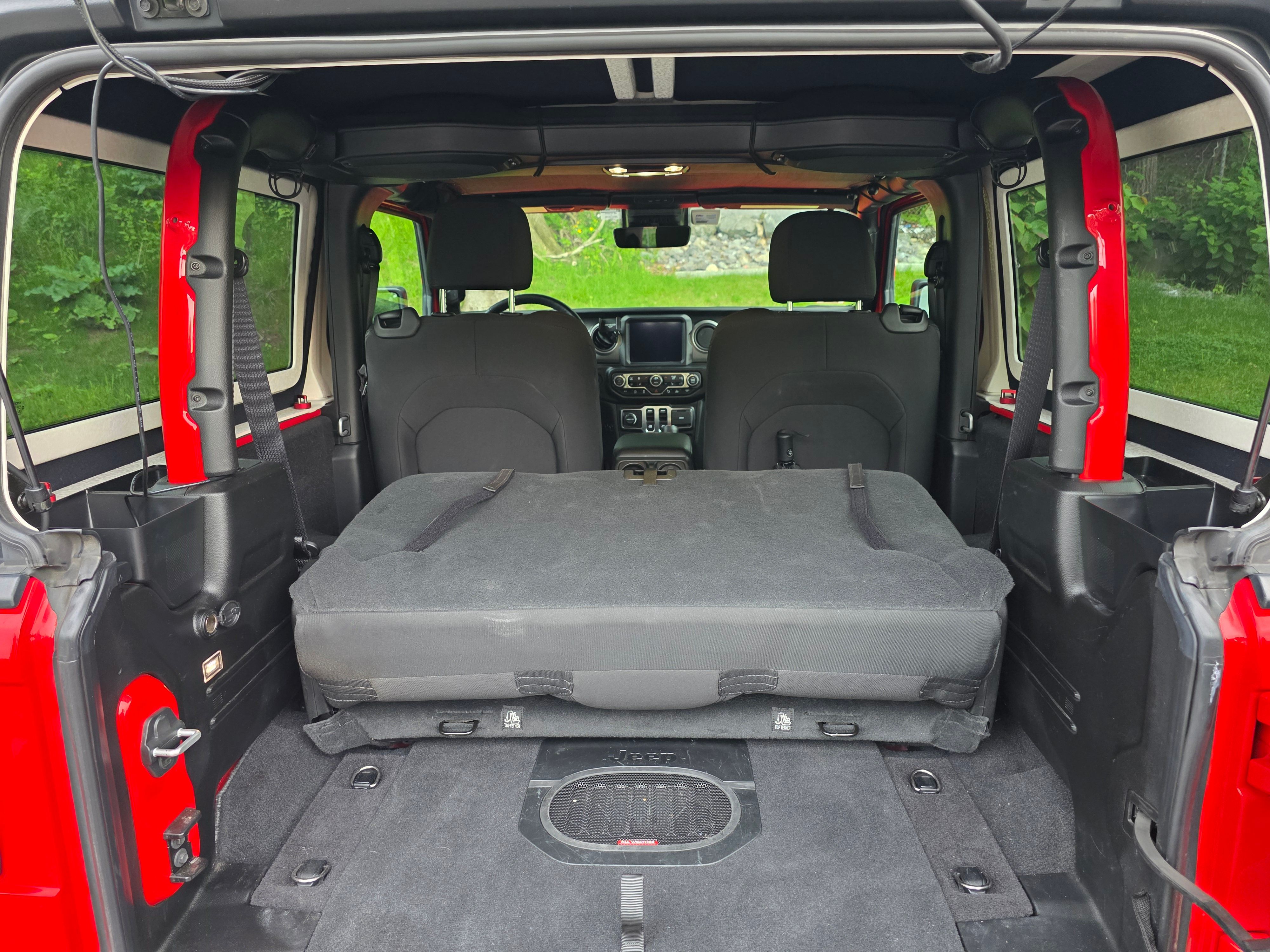 Used 2023 Jeep Wrangler Sport AWD/4WD image 19