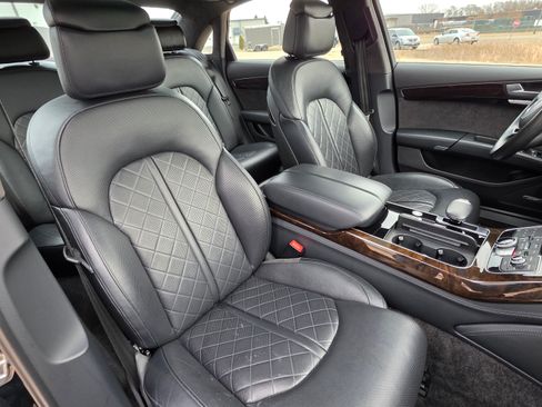 Used 2017 Audi A8 L 4.0T image 14