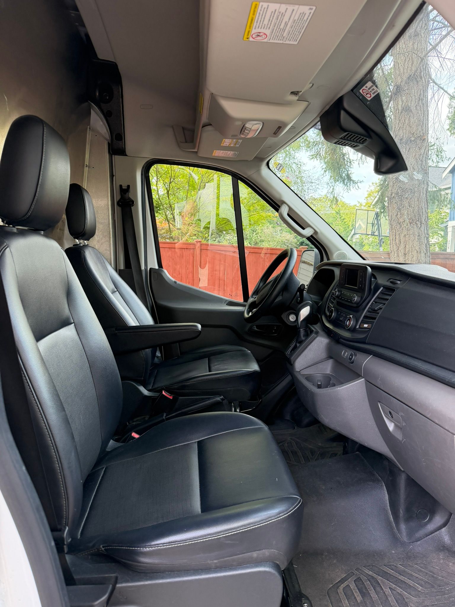 Used 2020 Ford Transit 250 Medium Roof RWD image 10