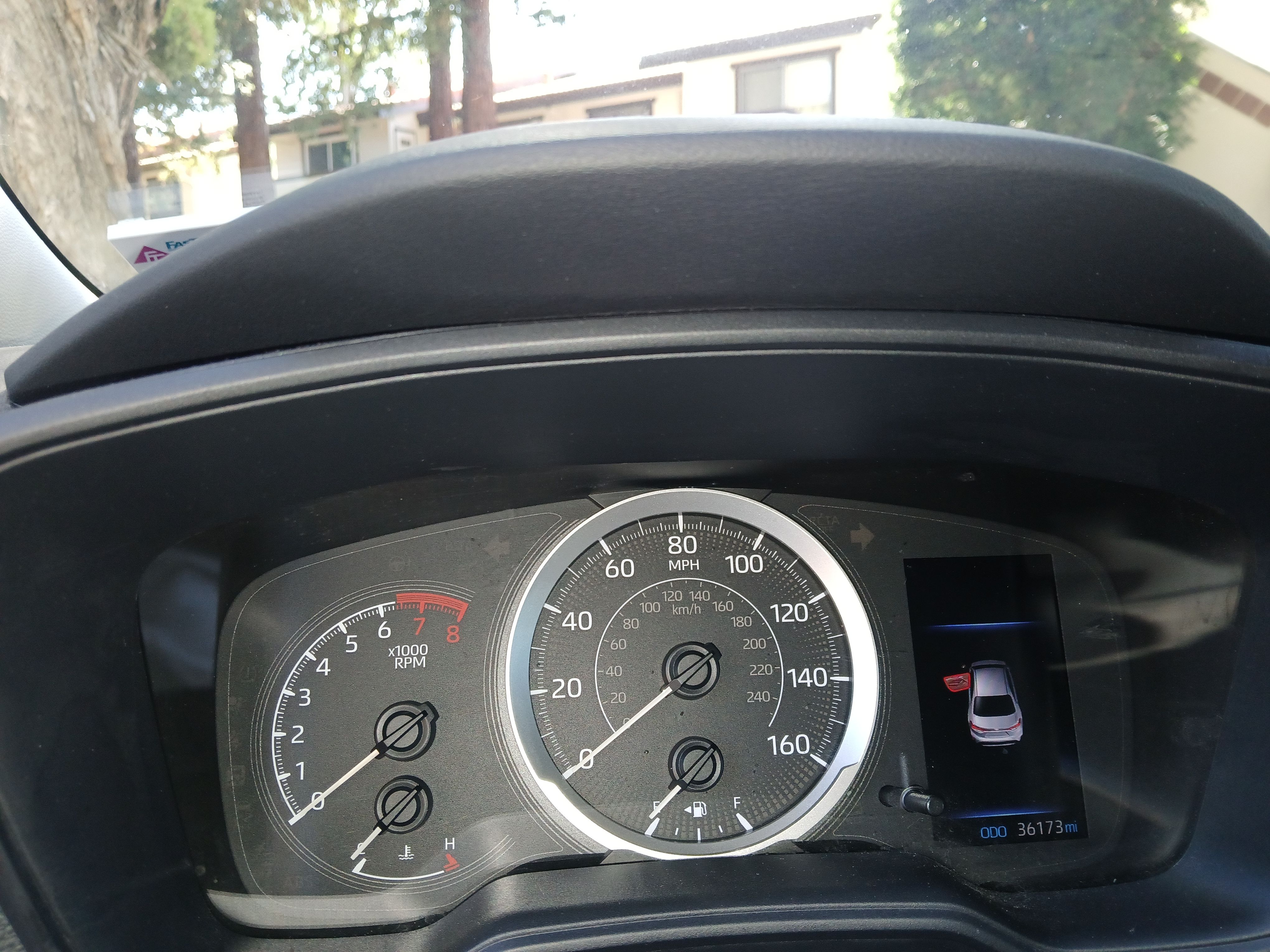 Used 2020 Toyota Corolla LE FWD image 12