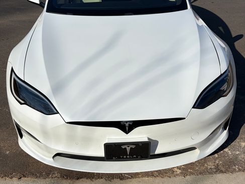 Used 2022 Tesla Model S Standard Range image 1