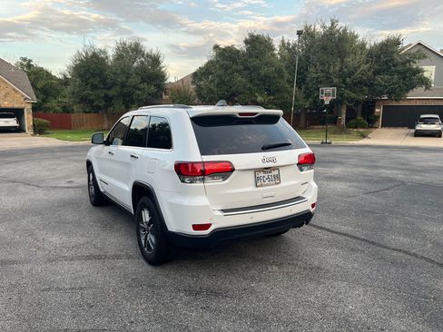 Used 2021 Jeep Grand Cherokee Limited image 4