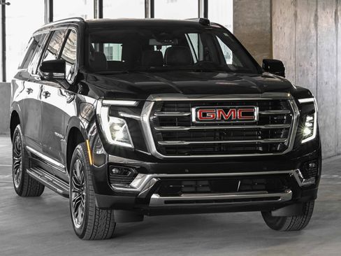 Used 2026 GMC Yukon XL Elevation image 8