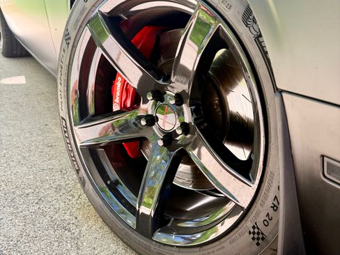 Used 2015 Dodge Challenger SRT Hellcat RWD image 22