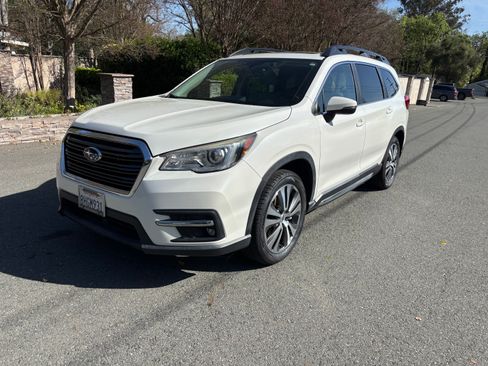 Used 2019 Subaru Ascent Limited image 2