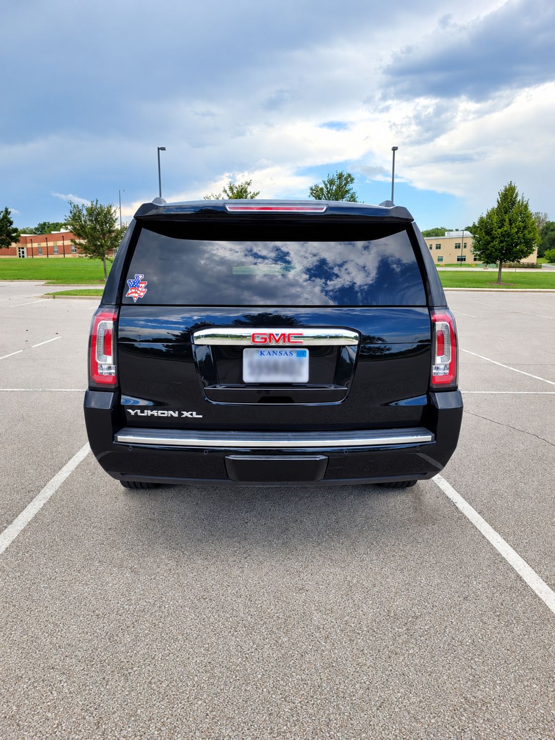 Used 2020 GMC Yukon XL Denali AWD/4WD image 8