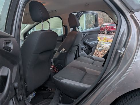 Used 2014 Ford Focus S image 12