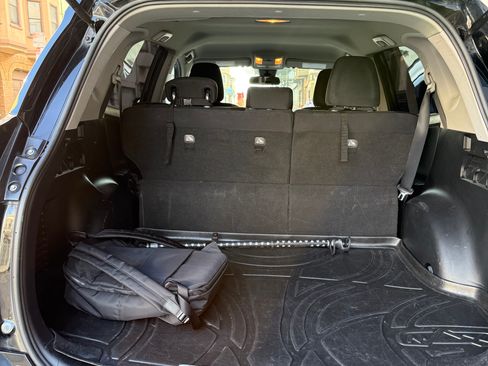 Used 2017 Toyota RAV4 LE image 14