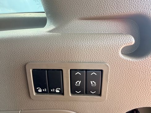 Used 2018 GMC Yukon XL SLT RWD image 13
