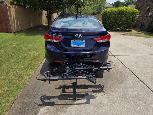 Used 2013 Hyundai Elantra GLS w/ Preferred Pkg FWD image 16