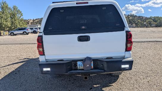 Used 2005 Chevrolet Silverado 2500 LS w/ Heavy-Duty Power Package AWD/4WD image 28