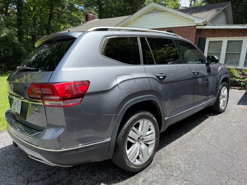 Used 2018 Volkswagen Atlas SEL Premium AWD/4WD image 5