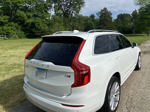 Used 2016 Volvo XC90 T8 Momentum w/ Vision Package AWD/4WD image 2