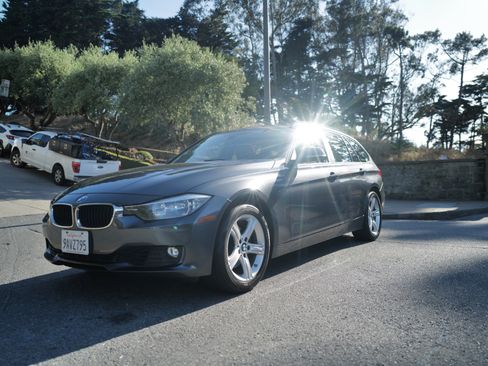 Used 2014 BMW 328i xDrive Wagon AWD/4WD image 2