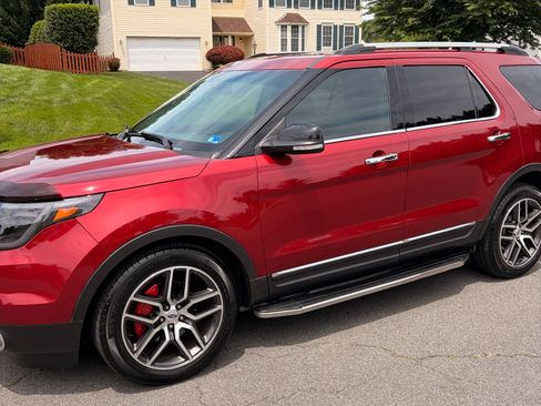 Used 2013 Ford Explorer XLT AWD/4WD image 4