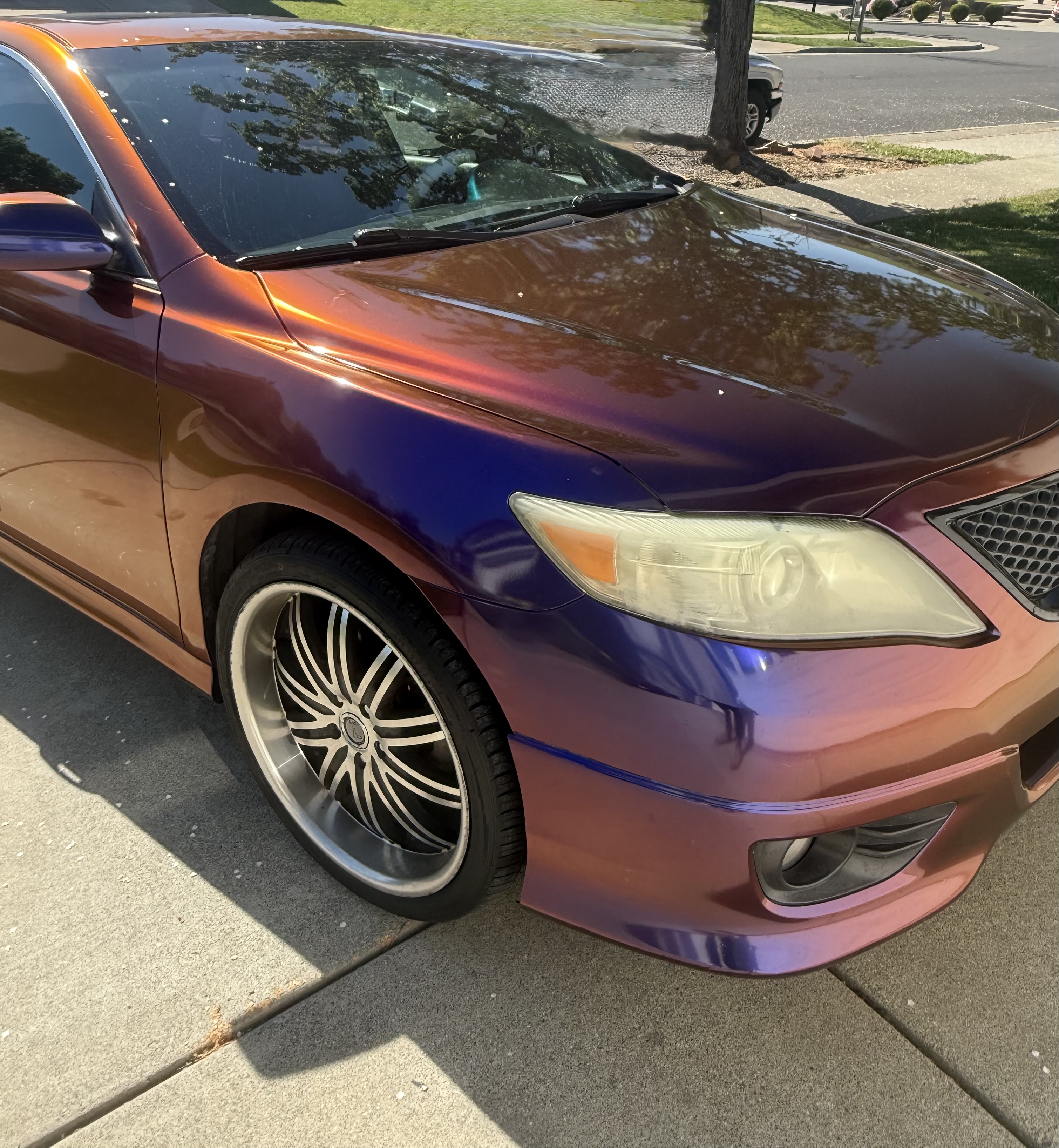 Used 2011 Toyota Camry SE w/ SE Extra-Value Pkg #1 FWD image 9