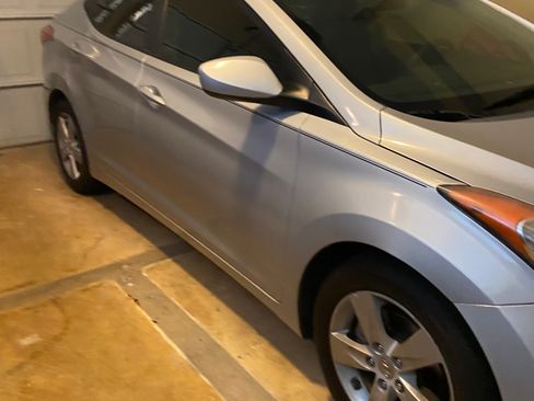 Used 2011 Hyundai Elantra GLS w/ Preferred Equipment Pkg 3 image 2