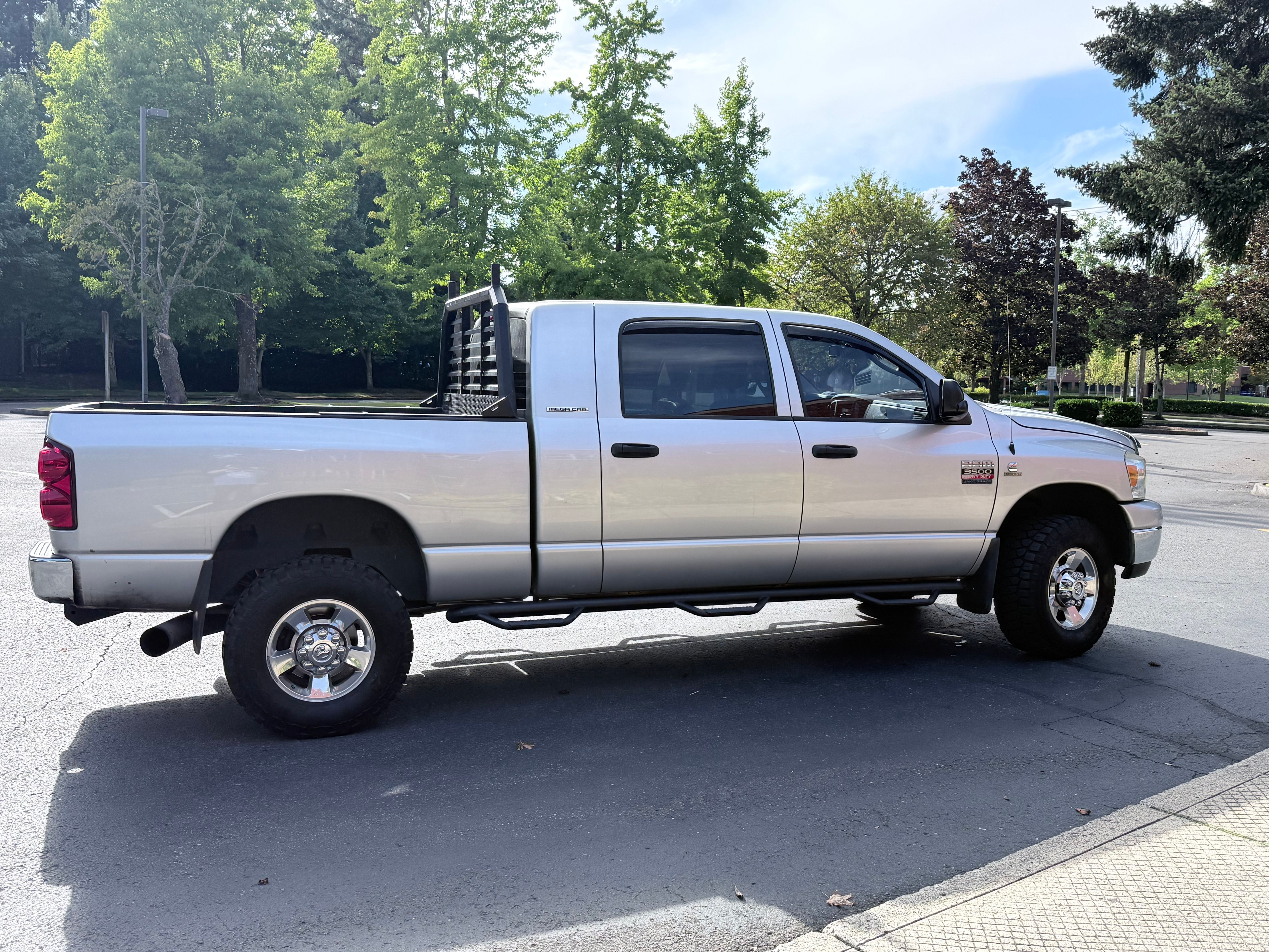 Used 2007 Dodge Ram 3500 Truck SLT w/ Light Group AWD/4WD image 9