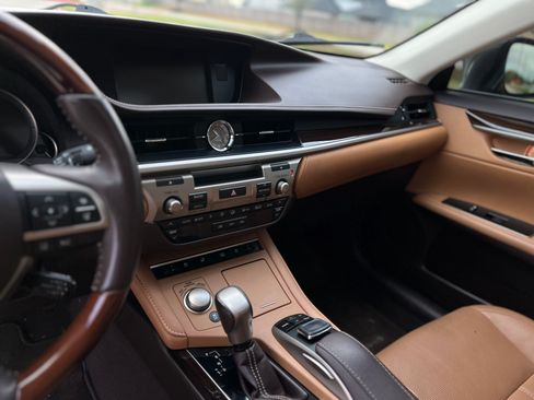 Used 2017 Lexus ES 350 350 Sedan 4D image 15