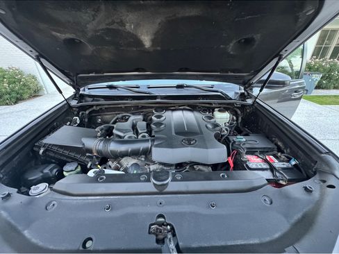 Used 2016 Toyota 4Runner TRD Pro image 4