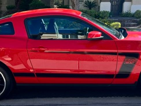 Used 2012 Ford Mustang Boss 302 w/ Boss 302 Accessory Pkg RWD image 1