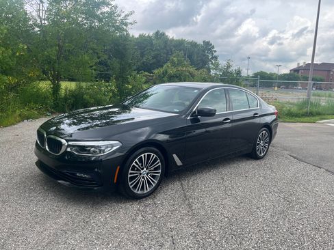 Used 2018 BMW 540i xDrive AWD/4WD image 4