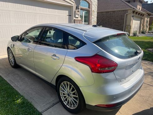 Used 2016 Ford Focus Electric Hatchback image 6