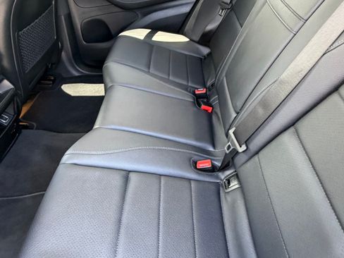 Used 2022 Mercedes-Benz GLE 350 image 11