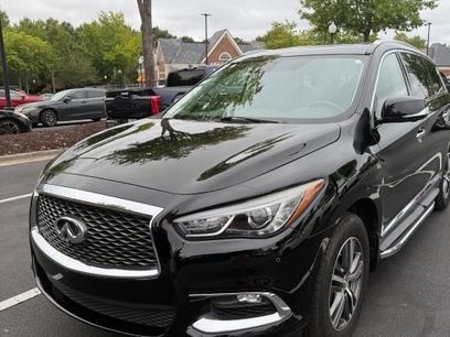 Used 2017 INFINITI QX60 FWD w/ Premium Plus Package