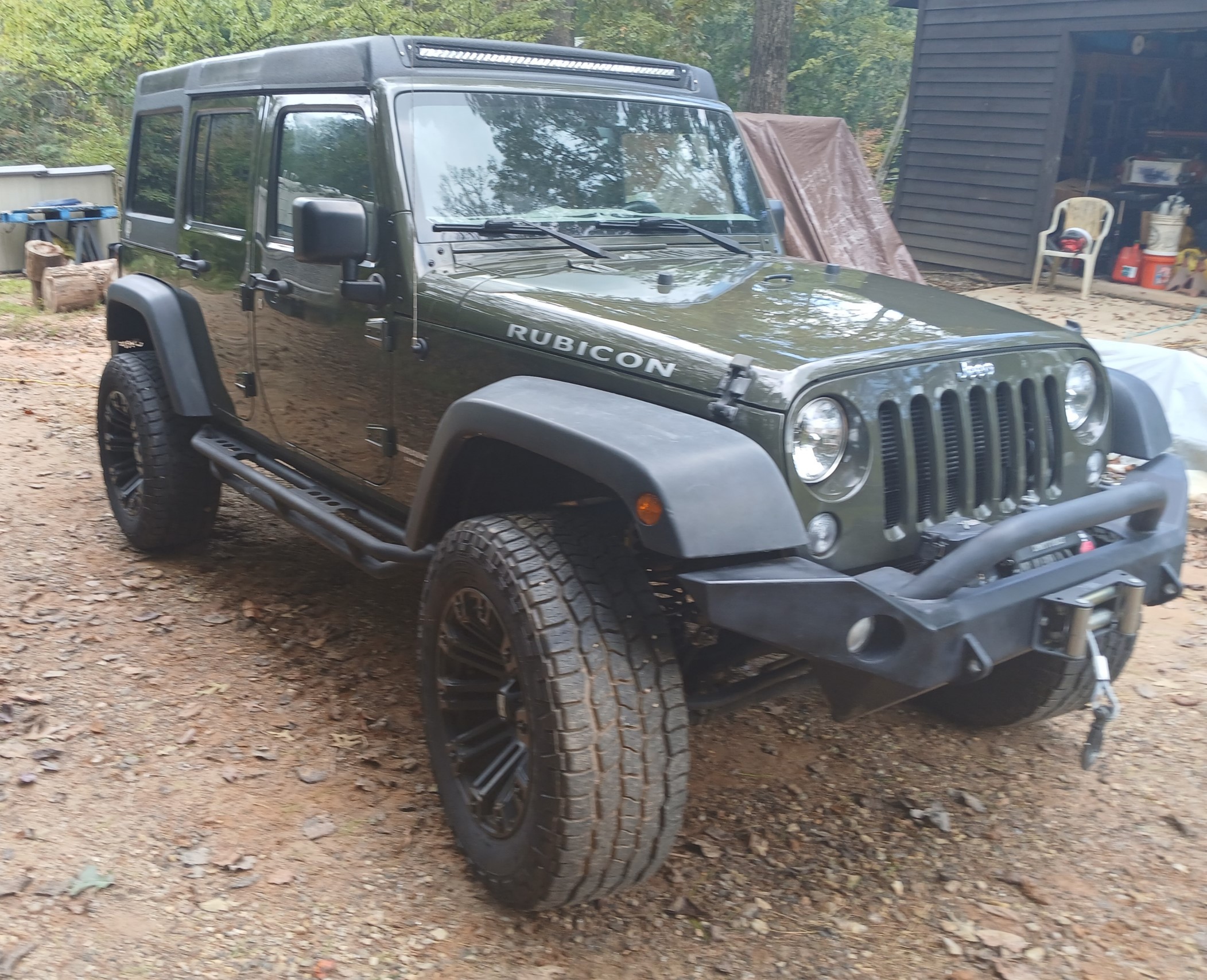 Used 2015 Jeep Wrangler Unlimited Rubicon w/ Connectivity Group AWD/4WD image 2
