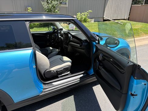 Used 2018 MINI Cooper S FWD image 6