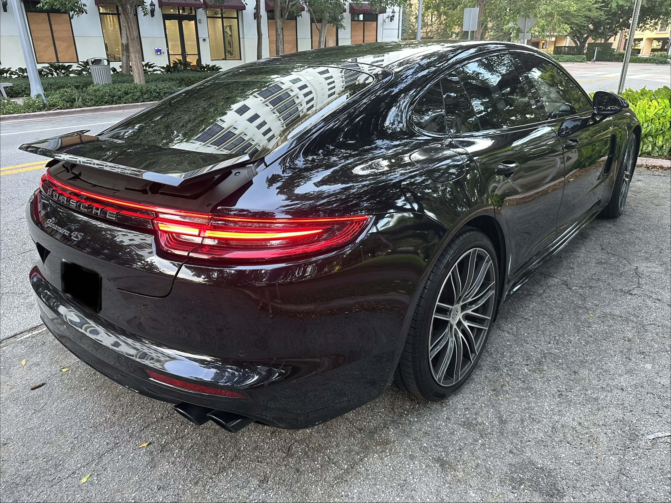 Used 2017 Porsche Panamera 4S AWD/4WD image 8