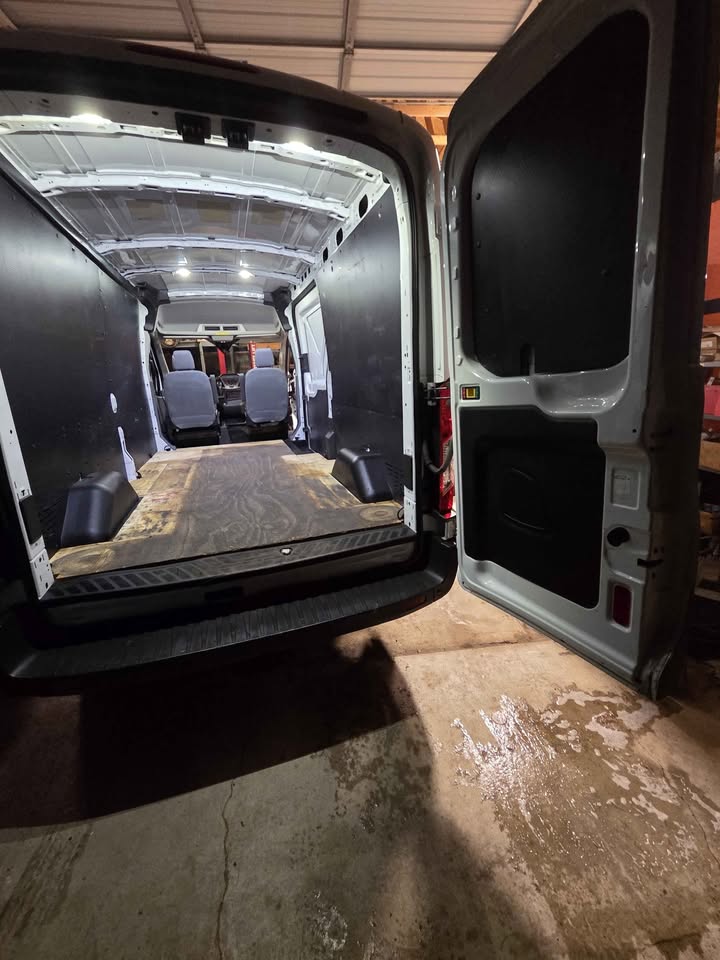 Used 2017 Ford Transit 250 148 Medium Roof w/ Interior Upgrade Package RWD image 11