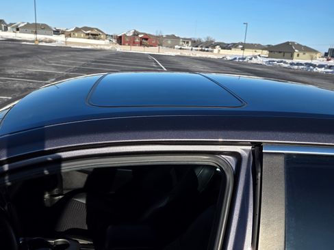 Used 2014 Toyota Camry SE w/ Moonroof Package image 9