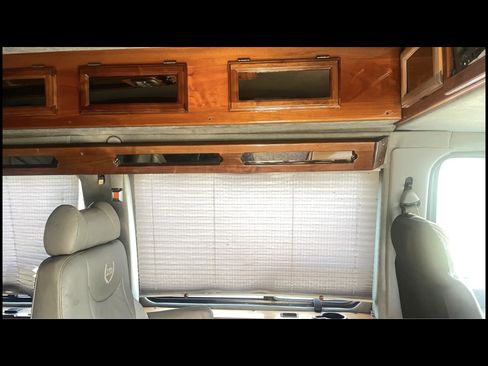 Used 2002 Ford E-250 and Econoline 250 image 9