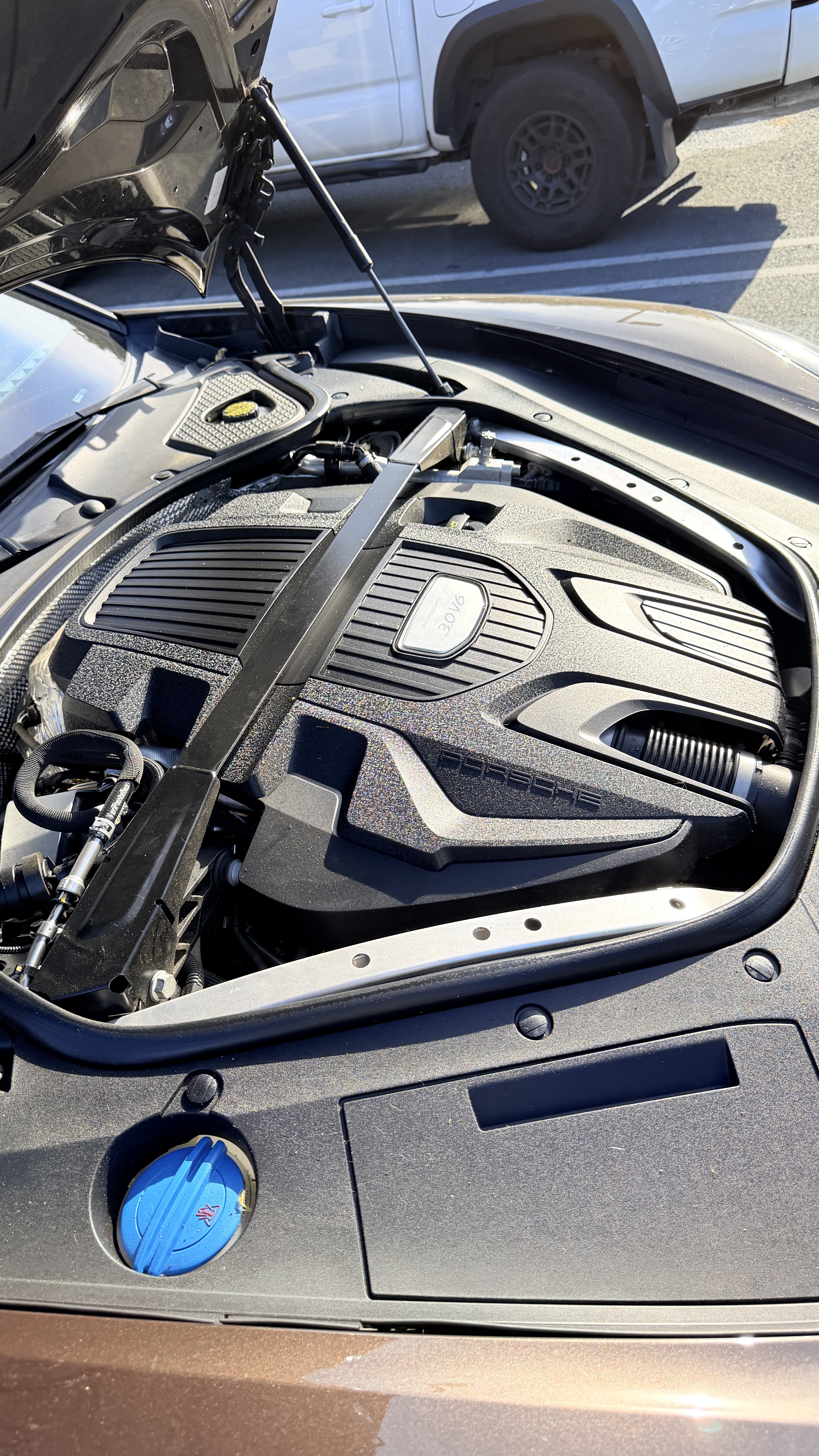 Used 2018 Porsche Panamera image 16