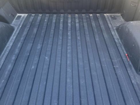 Used 2022 GMC Sierra 1500 SLT image 12