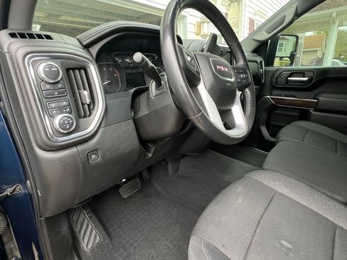 Used 2022 GMC Sierra 2500 SLE w/ Preferred Package AWD/4WD image 13
