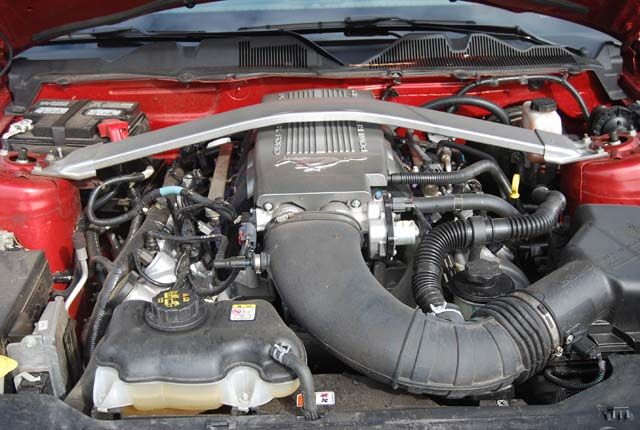 Used 2010 Ford Mustang GT Premium RWD image 9