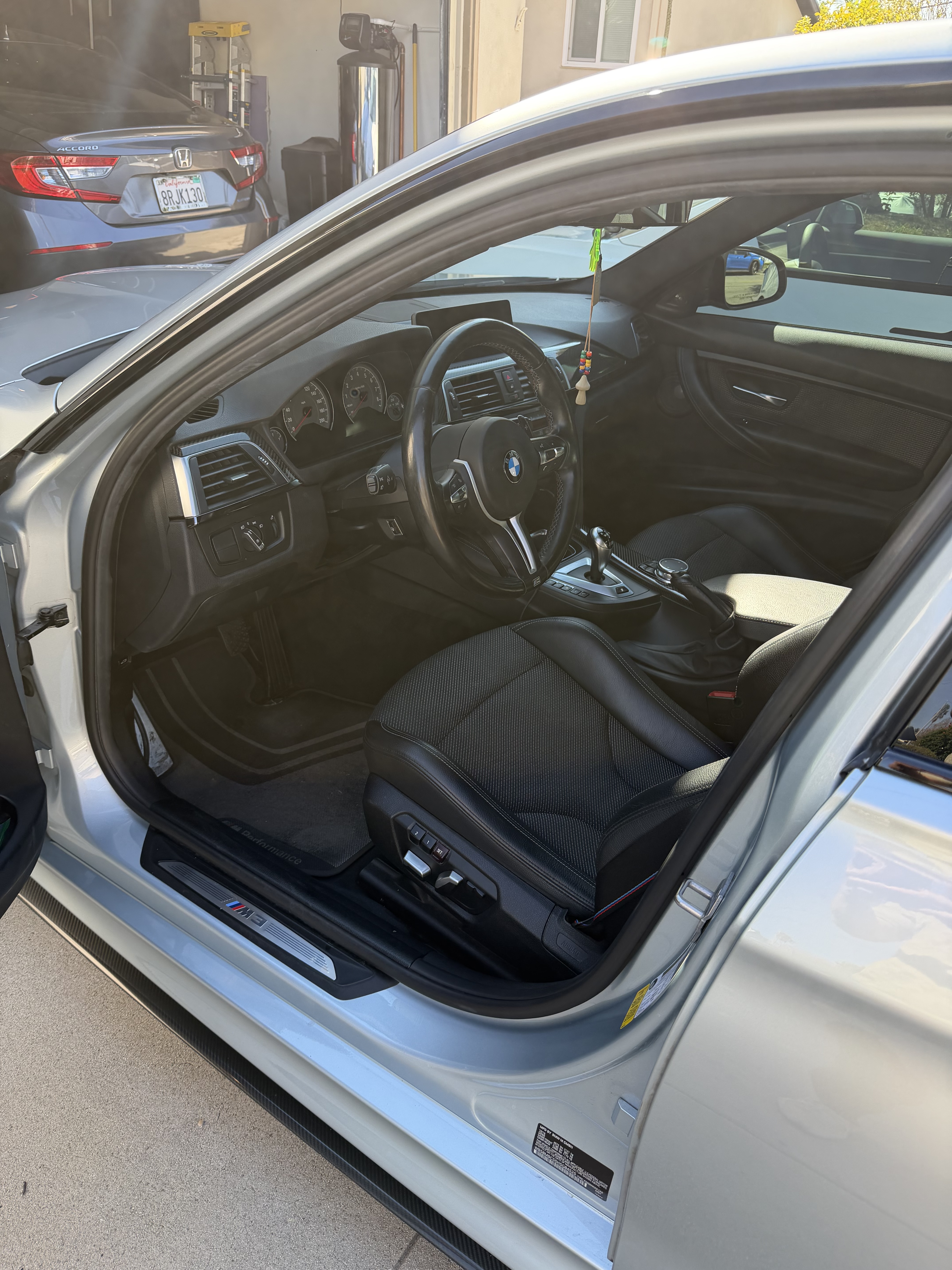 Used 2017 BMW M3 RWD image 5