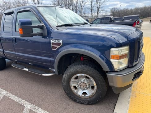 Used 2008 Ford F250 FX4 image 6