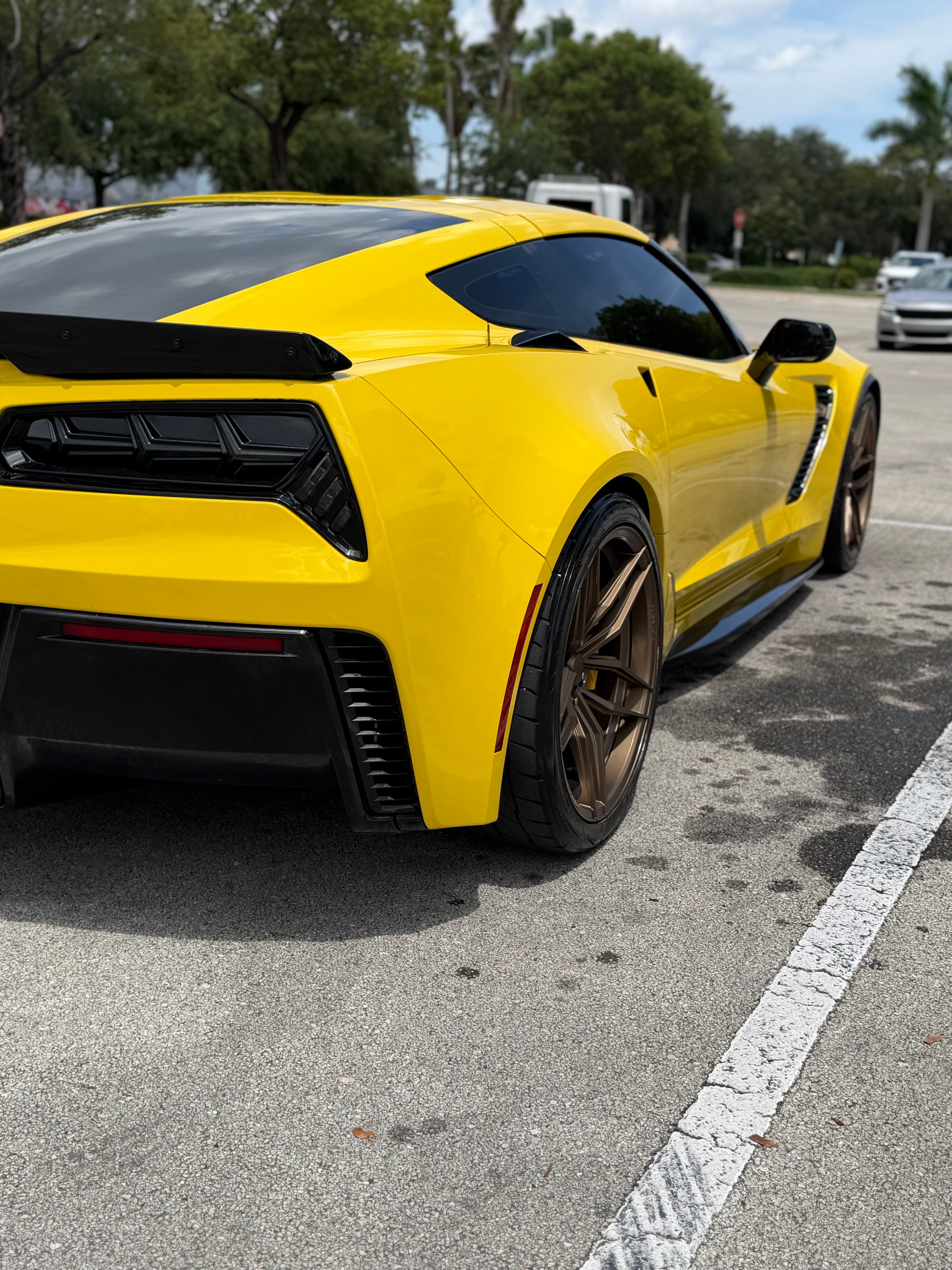 Used 2018 Chevrolet Corvette Z06 w/ Battery Protection Package RWD image 10