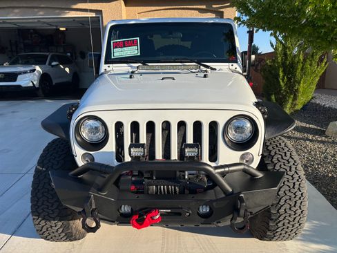 Used 2017 Jeep Wrangler Sport w/ Quick Order Package 23S AWD/4WD image 3
