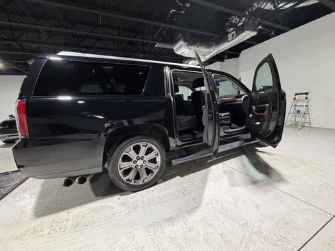 Used 2015 GMC Yukon XL Denali w/ Premium Package AWD/4WD image 9