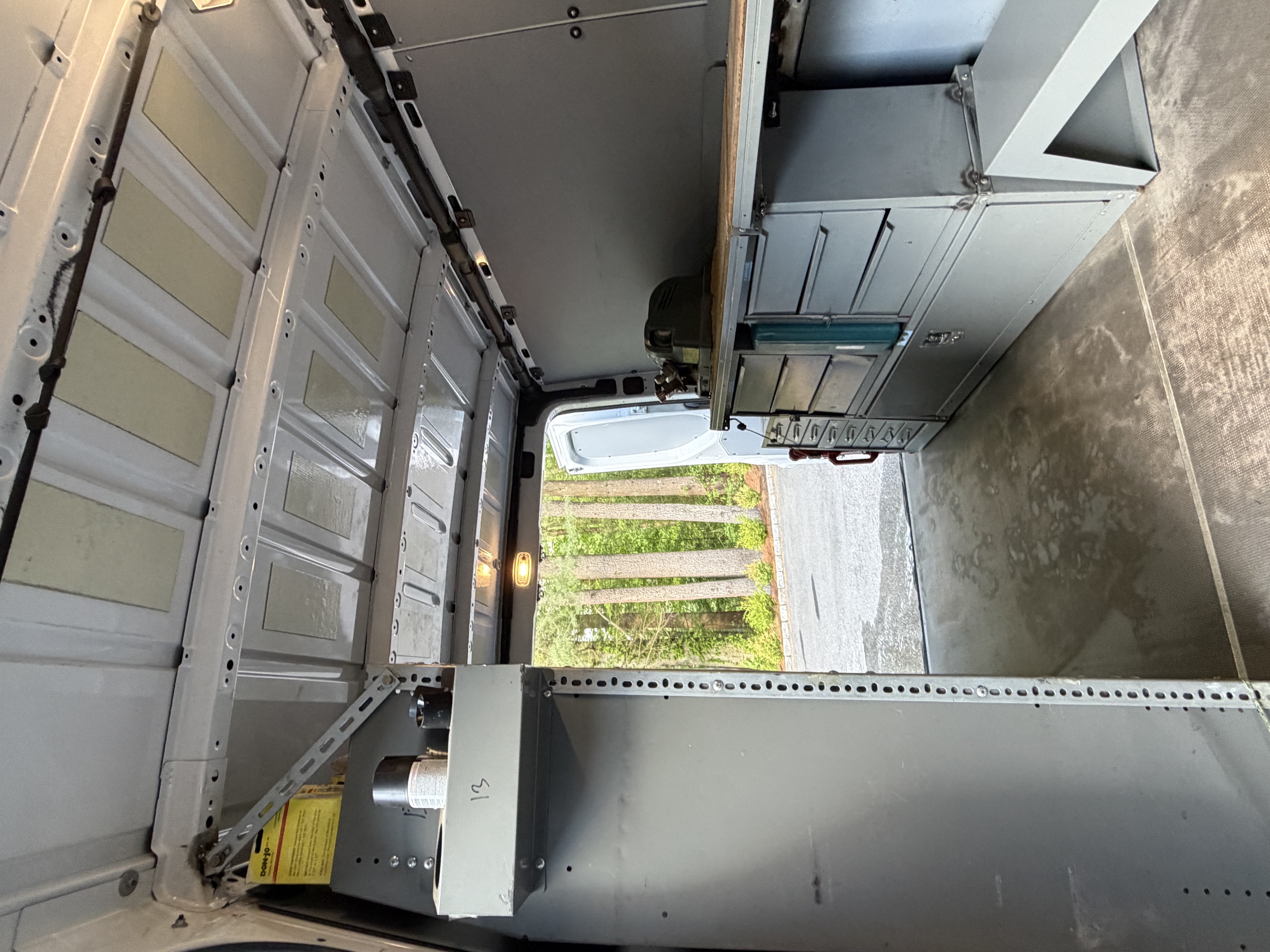 Used 2020 Mercedes-Benz Sprinter 2500 image 14