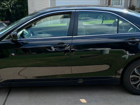 Used 2009 Toyota Camry LE FWD image 4