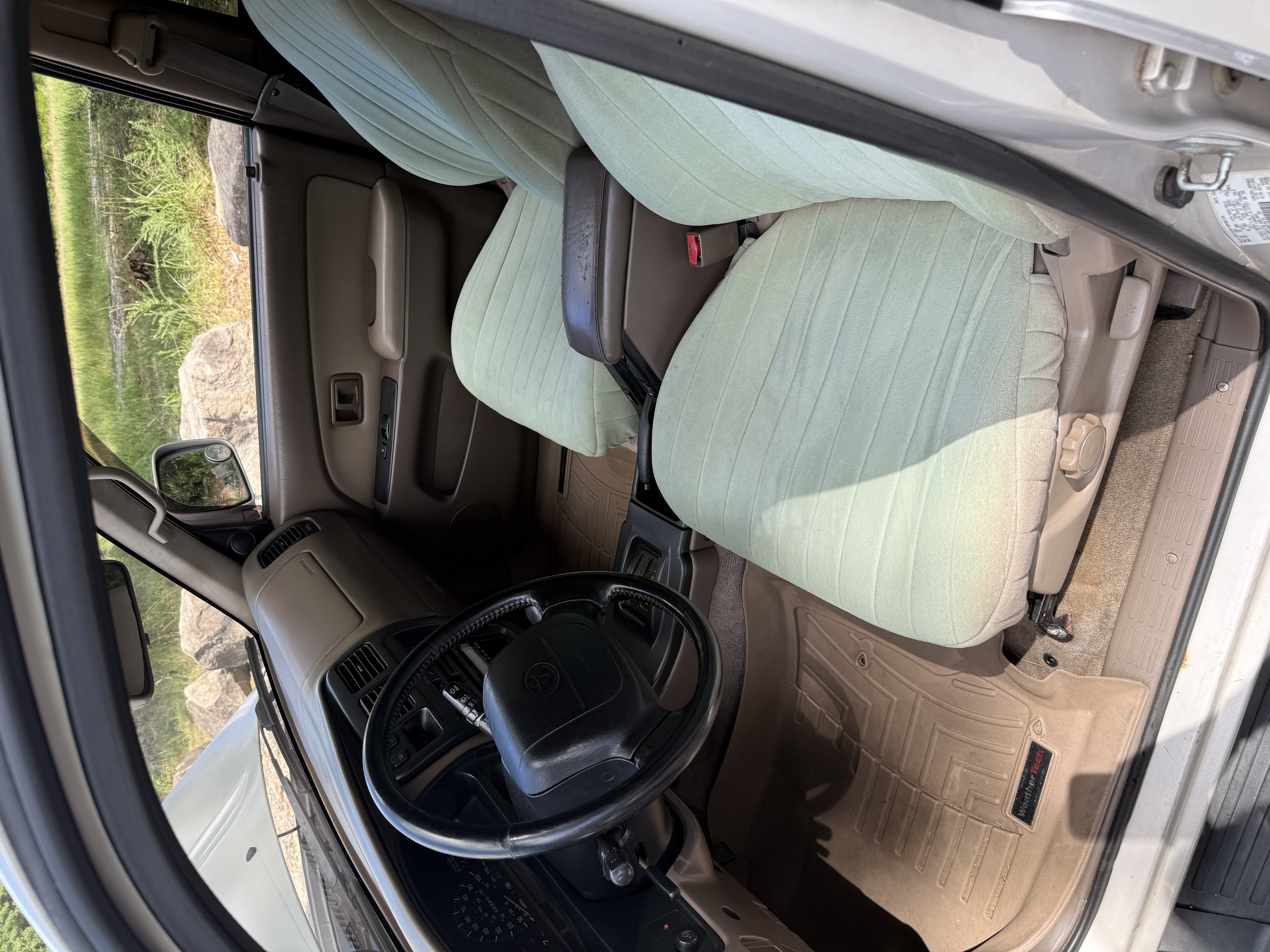 Used 1996 Toyota 4Runner SR5 w/ Leather Trim Pkg RWD image 10