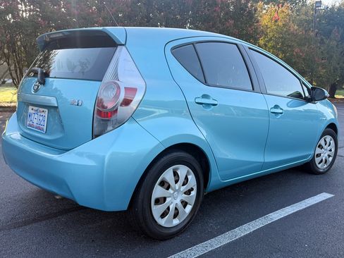 Used 2013 Toyota Prius C One FWD image 6