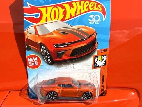 Used 2018 Chevrolet Camaro SS w/ Hot Wheels Edition image 25